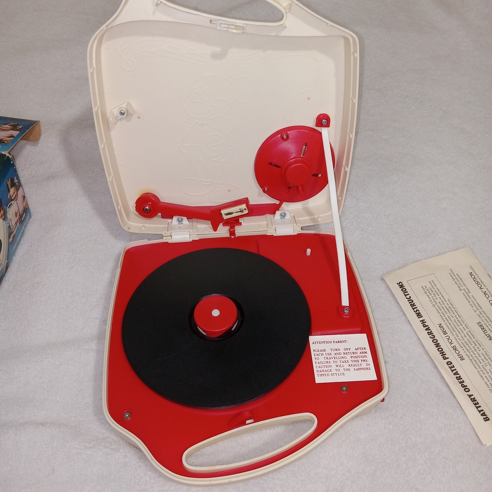 1970s VINTAGE WALT DISNEY'S MICKEY MOUSE PHONOGRAPH W/ ORIGINAL BOX UNTESTED - Picture 7 of 10